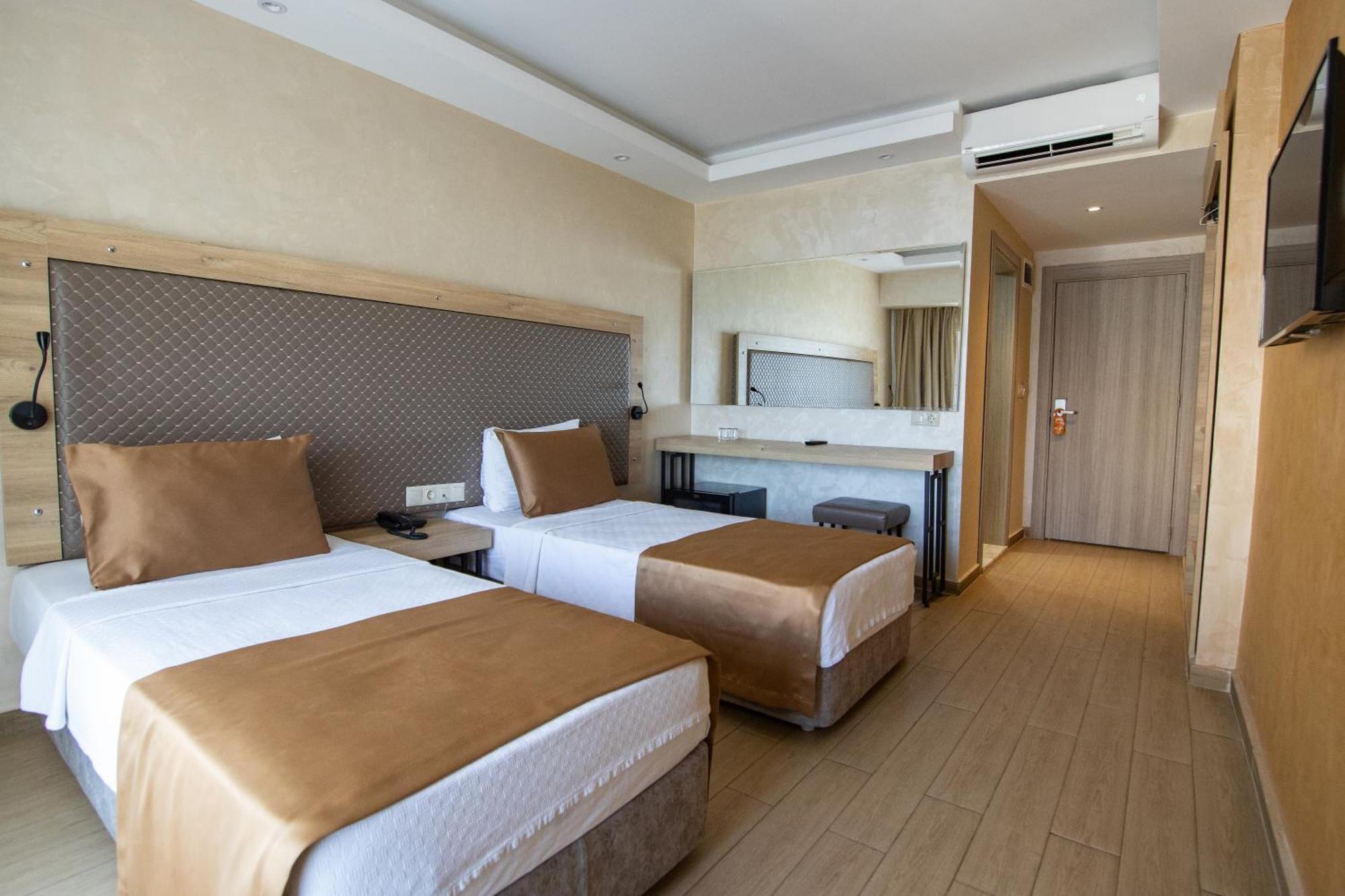 Point Beach Hotel Marmaris Exterior foto